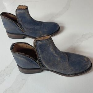 Size 5.5 Matisse Handmade Blue Leather Booties